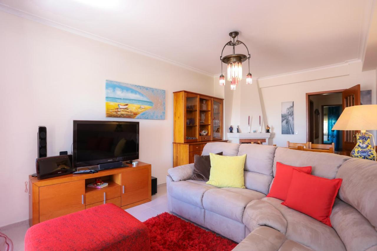 Brasil Avenue By Rent4All ฟิเกราดาฟอซ ภายนอก รูปภาพ